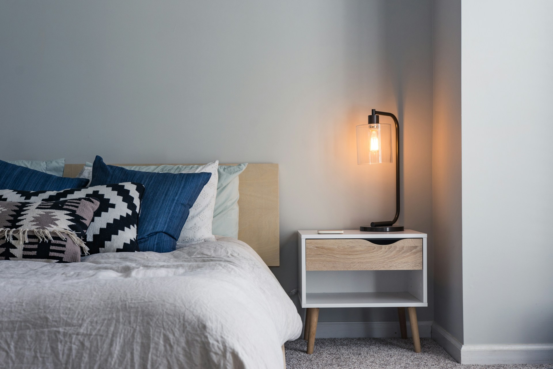 testzimmer-doppelbett.jpg